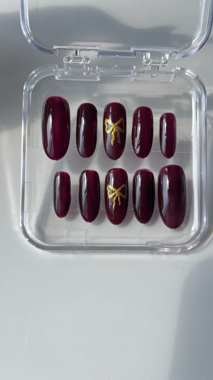 Bow With Wine Press On Nails Set