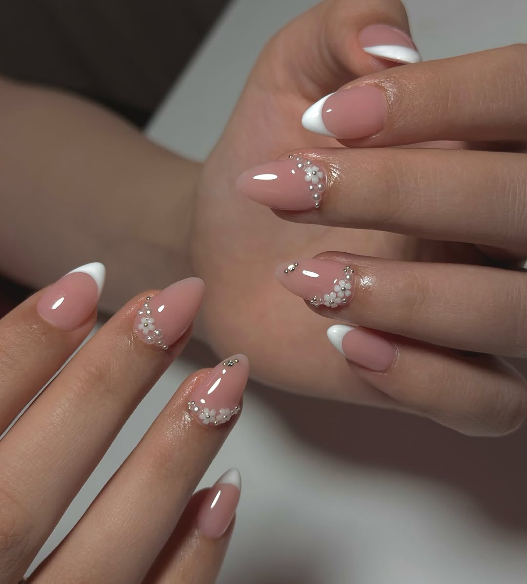 Classic Pink and White French Press On nails sets