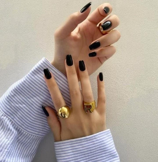 Bold black press on nails sets