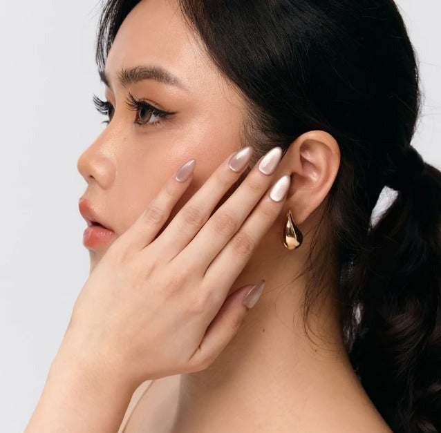 Premium Cat Eye Press On Nails Set