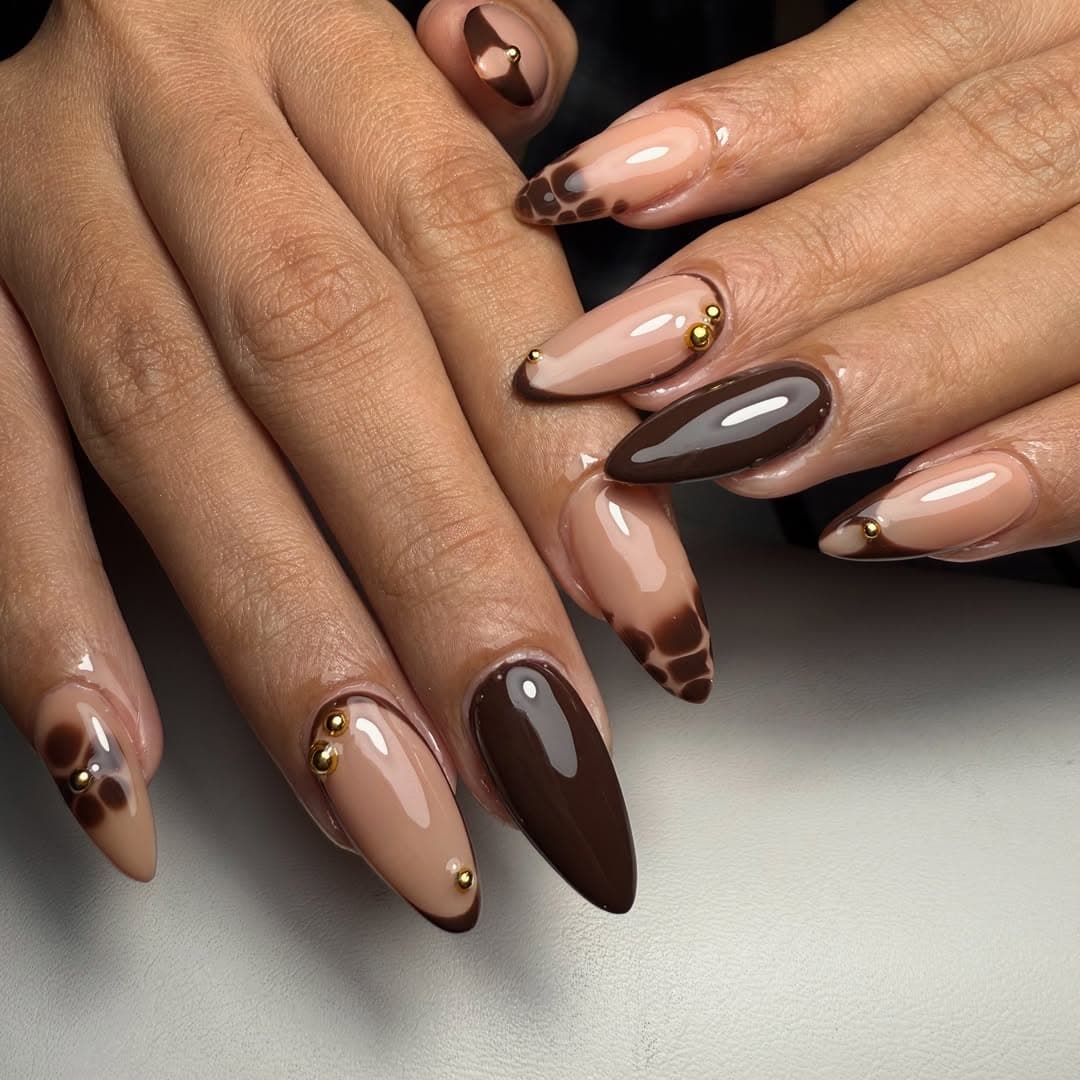 New Brown and tan settilote with Gold Access Press on Nails Sets